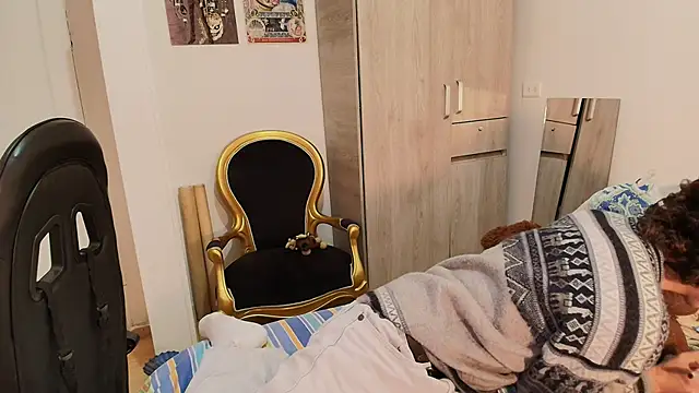 Snapshot of Nude_Boy18 chatting on October 2025 04:48:01 AM Nude Boy18 online show from October 2025 04:48:01 AM