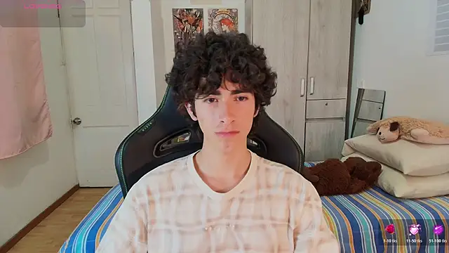 Nude Boy18 online show from April 2026 06:07:01 AM