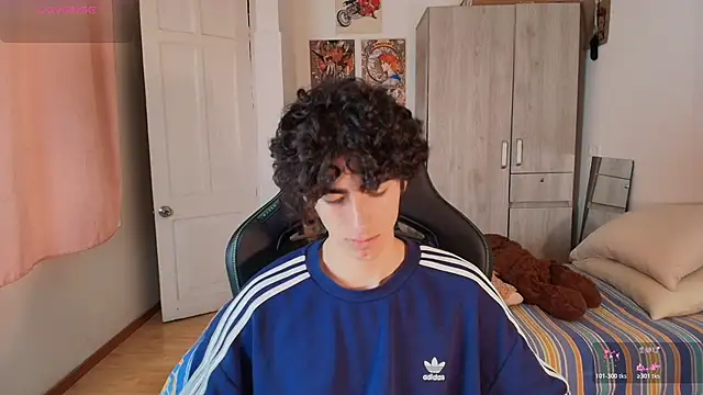 Nude Boy18 online show from April 2026 10:38:01 PM