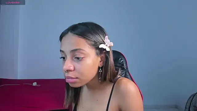 Snapshot of yumi_hanna chatting on April 2026 03:26:02 AM yumi hanna online show from April 2026 03:26:02 AM