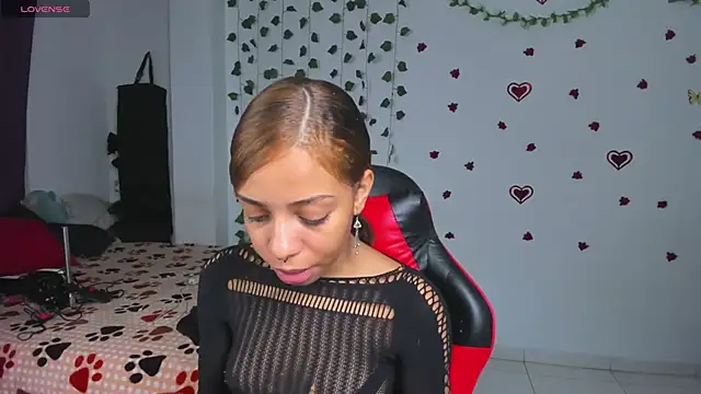 Snapshot of yumi_hanna chatting on April 2026 12:41:01 AM yumi hanna online show from April 2026 12:41:01 AM