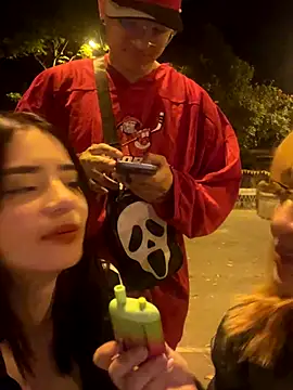 Snapshot of TheLevel69s chatting on September 2025 05:32:01 AM TheLevel69s online show from September 2025 05:32:01 AM