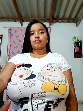 Snapshot of Liz__stone chatting on November 2025 03:39:02 AM Liz stone online show from November 2025 03:39:02 AM