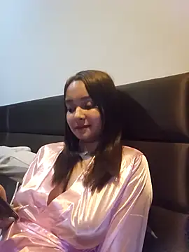 Natural Asian Girl online show from April 2026 12:10:01 PM