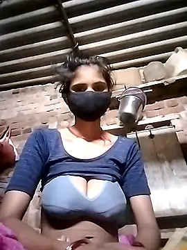 Snapshot of Joshi_Love143 chatting on November 2025 11:27:02 PM Joshi Love143 online show from November 2025 11:27:02 PM