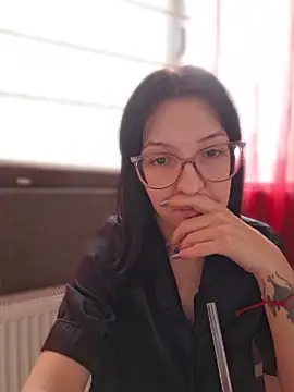 Snapshot of AllexyAle chatting on March 2026 05:24:02 AM AllexyAle online show from March 2026 05:24:02 AM