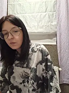 Snapshot of AllexyAle chatting on April 2026 10:21:02 PM AllexyAle online show from April 2026 10:21:02 PM