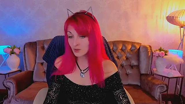 Snapshot of BrandyBloom chatting on March 2026 08:15:02 PM BrandyBloom online show from March 2026 08:15:02 PM