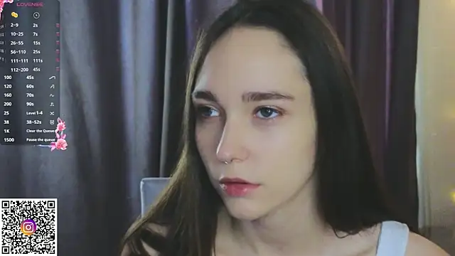 Snapshot of SoftieDream chatting on November 2025 06:34:01 AM SoftieDream online show from November 2025 06:34:01 AM