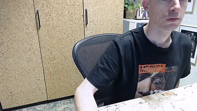 Snapshot of sakiramissy chatting on April 2026 06:13:01 AM sakiramissy online show from April 2026 06:13:01 AM