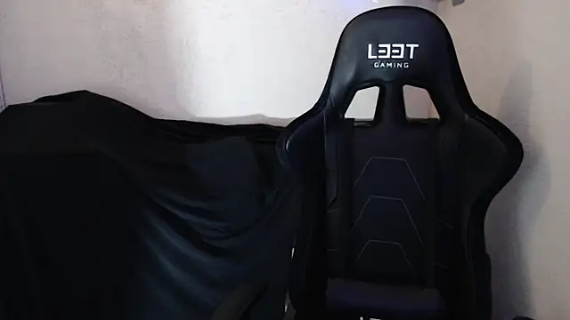 Snapshot of sakiramissy chatting on April 2026 08:57:01 PM sakiramissy online show from April 2026 08:57:01 PM