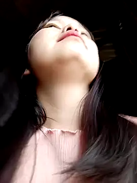 Snapshot of XoiXoi232 chatting on March 2026 03:43:01 AM XoiXoi232 online show from March 2026 03:43:01 AM