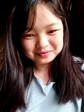 Snapshot of XoiXoi232 chatting on March 2026 10:42:02 AM XoiXoi232 online show from March 2026 10:42:02 AM