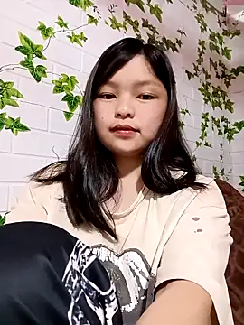 Snapshot of XoiXoi232 chatting on April 2026 01:27:02 AM XoiXoi232 online show from April 2026 01:27:02 AM