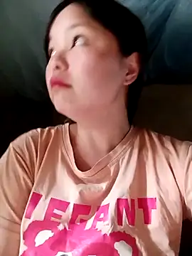 Snapshot of XoiXoi232 chatting on April 2026 08:42:01 AM XoiXoi232 online show from April 2026 08:42:01 AM