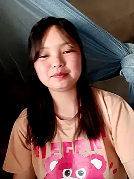 Snapshot of XoiXoi232 chatting on April 2026 02:50:02 AM XoiXoi232 online show from April 2026 02:50:02 AM