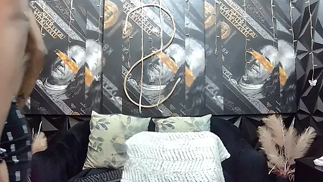 Lilmisbaddyxxx online show from September 2025 07:39:02 PM