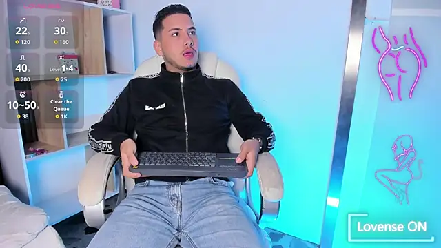 Snapshot of Axel_grey_ chatting on September 2025 12:26:01 PM Axel grey online show from September 2025 12:26:01 PM