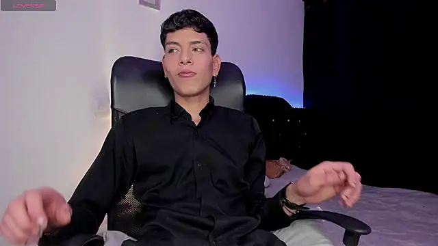 sweety taylor online show from September 2025 12:43:02 AM