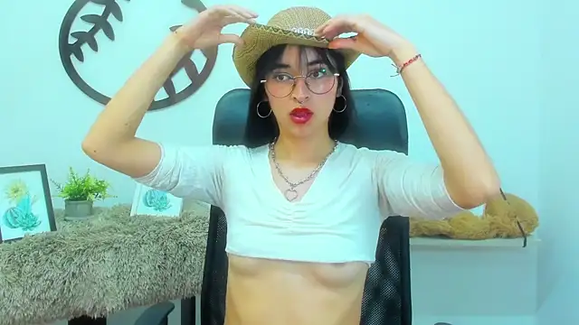  Amatista Fire online show from October 2025 02:06:02 PM