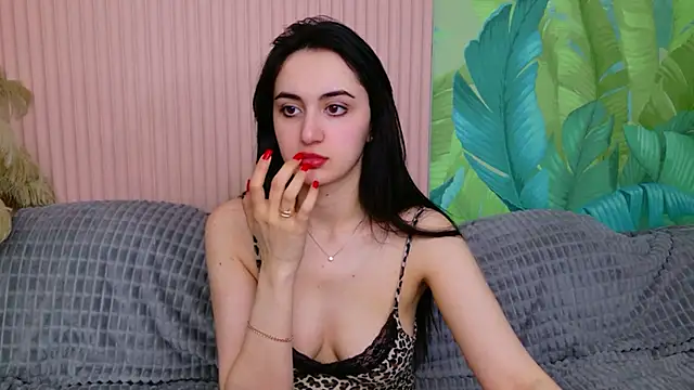 Snapshot of Elizabeth_Meyer chatting on April 2026 05:33:02 AM Elizabeth Meyer online show from April 2026 05:33:02 AM