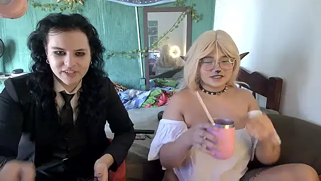 Angel Duck online show from September 2025 03:48:01 PM