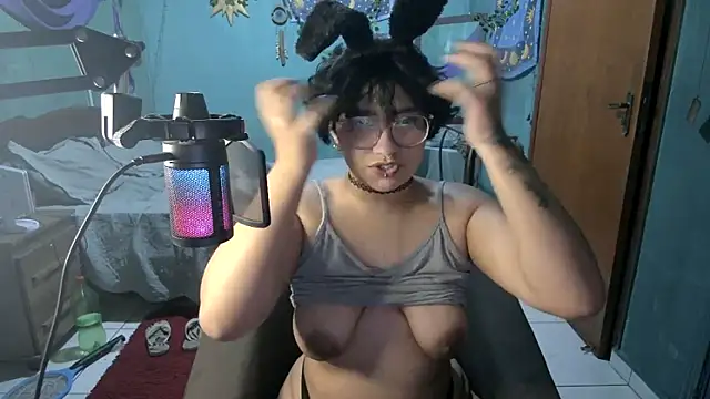 Angel Duck online show from November 2025 11:26:01 PM