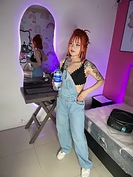 Alysson LS online show from September 2025 01:43:01 AM