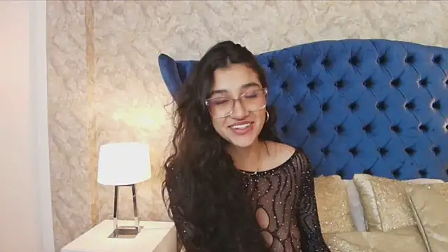 ValentiinaCruz online show from January 2026 08:56:01 PM