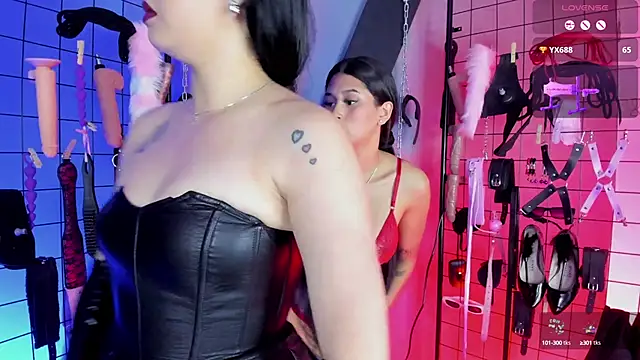 Snapshot of VictoryaLiah_BDSM chatting on September 2025 11:54:01 AM VictoryaLiah BDSM online show from September 2025 11:54:01 AM