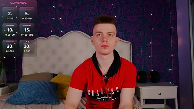 Snapshot of Happydeimos chatting on April 2026 09:28:01 PM Happydeimos online show from April 2026 09:28:01 PM