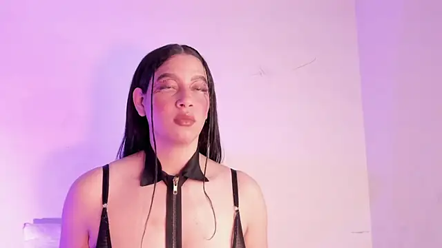 Megan Luxe online show from May 2026 06:43:02 AM