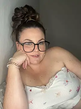 Snapshot of whitequeen_xxx chatting on September 2025 09:16:02 PM whitequeen xxx online show from September 2025 09:16:02 PM