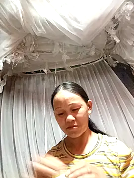 Snapshot of MaiHoa69 chatting on October 2025 01:17:02 AM MaiHoa69 online show from October 2025 01:17:02 AM