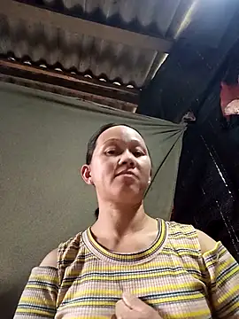 Snapshot of MaiHoa69 chatting on October 2025 01:39:03 AM MaiHoa69 online show from October 2025 01:39:03 AM