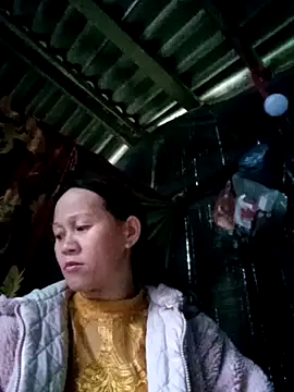 Snapshot of MaiHoa69 chatting on November 2025 02:12:01 AM MaiHoa69 online show from November 2025 02:12:01 AM