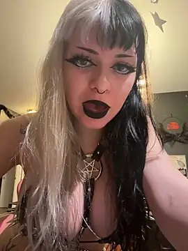 Snapshot of Paige_Turner chatting on November 2025 01:04:02 AM Paige Turner online show from November 2025 01:04:02 AM