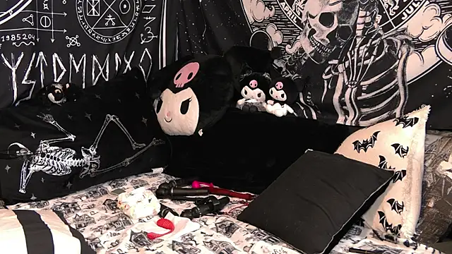 Snapshot of Paige_Turner chatting on January 2026 11:07:01 PM Paige Turner online show from January 2026 11:07:01 PM