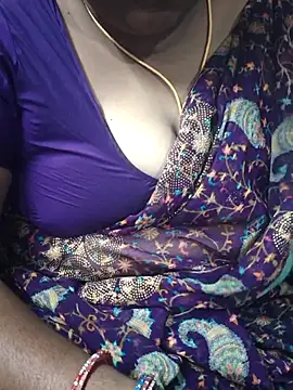 Snapshot of TAMIL_ELAKKIYA chatting on September 2025 05:18:01 PM TAMIL ELAKKIYA online show from September 2025 05:18:01 PM