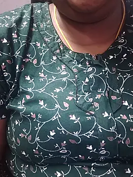 Snapshot of TAMIL_ELAKKIYA chatting on March 2026 06:01:02 PM TAMIL ELAKKIYA online show from March 2026 06:01:02 PM