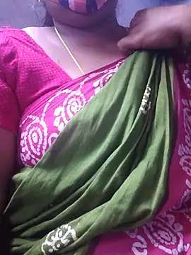 Snapshot of TAMIL_ELAKKIYA chatting on April 2026 04:44:02 PM TAMIL ELAKKIYA online show from April 2026 04:44:02 PM