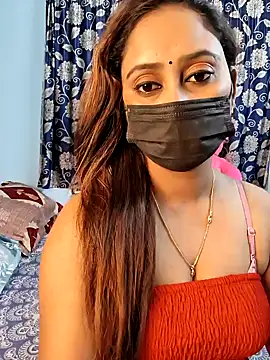 Cute-lusi online show from October 2025 07:45:01 PM