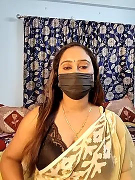 Cute-lusi online show from October 2025 01:07:02 PM