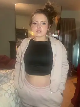 JuicyExxxperience online show from December 2025 02:00:01 PM