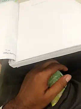 Snapshot of hotboy43339 chatting on December 2025 03:48:01 AM hotboy43339 online show from December 2025 03:48:01 AM