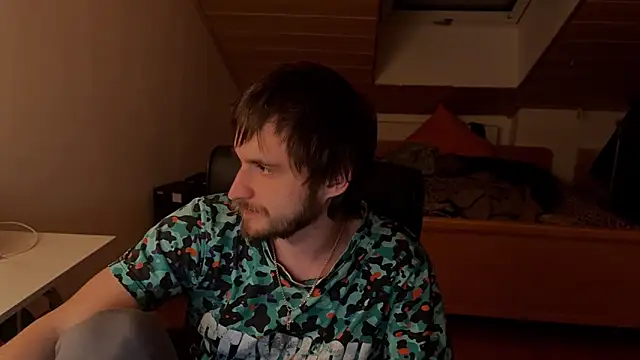 Snapshot of Bez3ybik chatting on January 2026 05:37:01 PM Bez3ybik online show from January 2026 05:37:01 PM