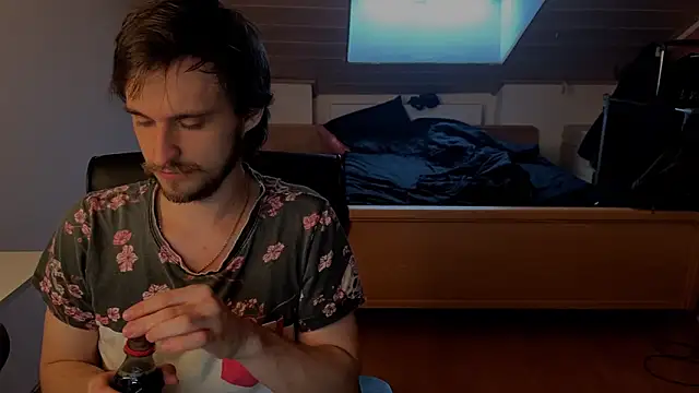 Snapshot of Bez3ybik chatting on February 2026 07:46:01 AM Bez3ybik online show from February 2026 07:46:01 AM