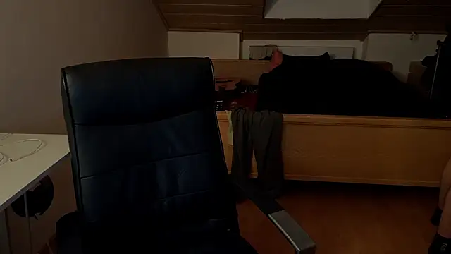 Snapshot of Bez3ybik chatting on February 2026 11:25:02 PM Bez3ybik online show from February 2026 11:25:02 PM