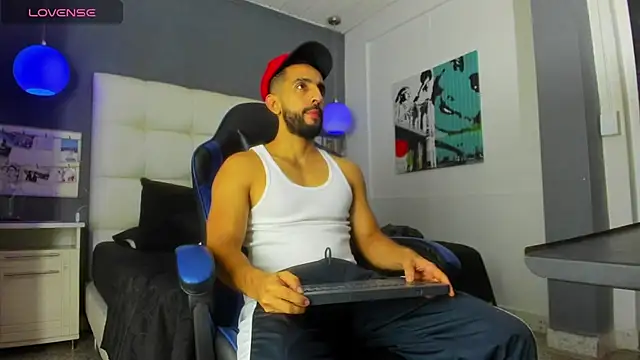 Snapshot of Yiyo10_ chatting on March 2026 04:18:01 AM Yiyo10 online show from March 2026 04:18:01 AM