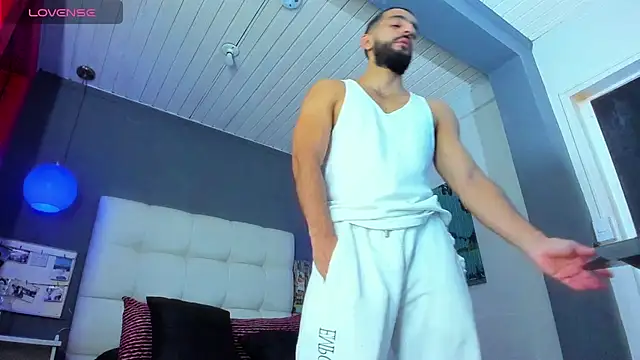 Snapshot of Yiyo10_ chatting on March 2026 08:57:01 PM Yiyo10 online show from March 2026 08:57:01 PM